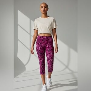 Lululemon Base Pace High-Rise Crop 23” – Electric Leopard Multi | Size 6